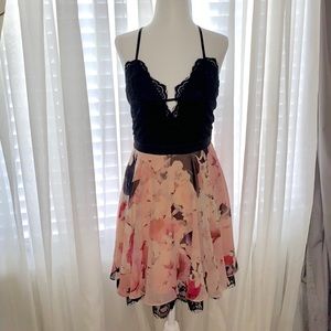 BEBE size 4 Dress
